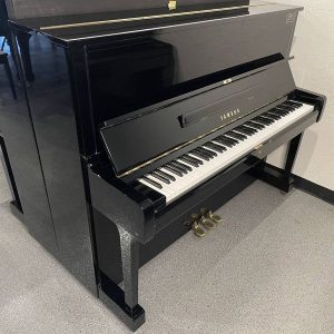 Yamaha U10A from 1995 refurbished!