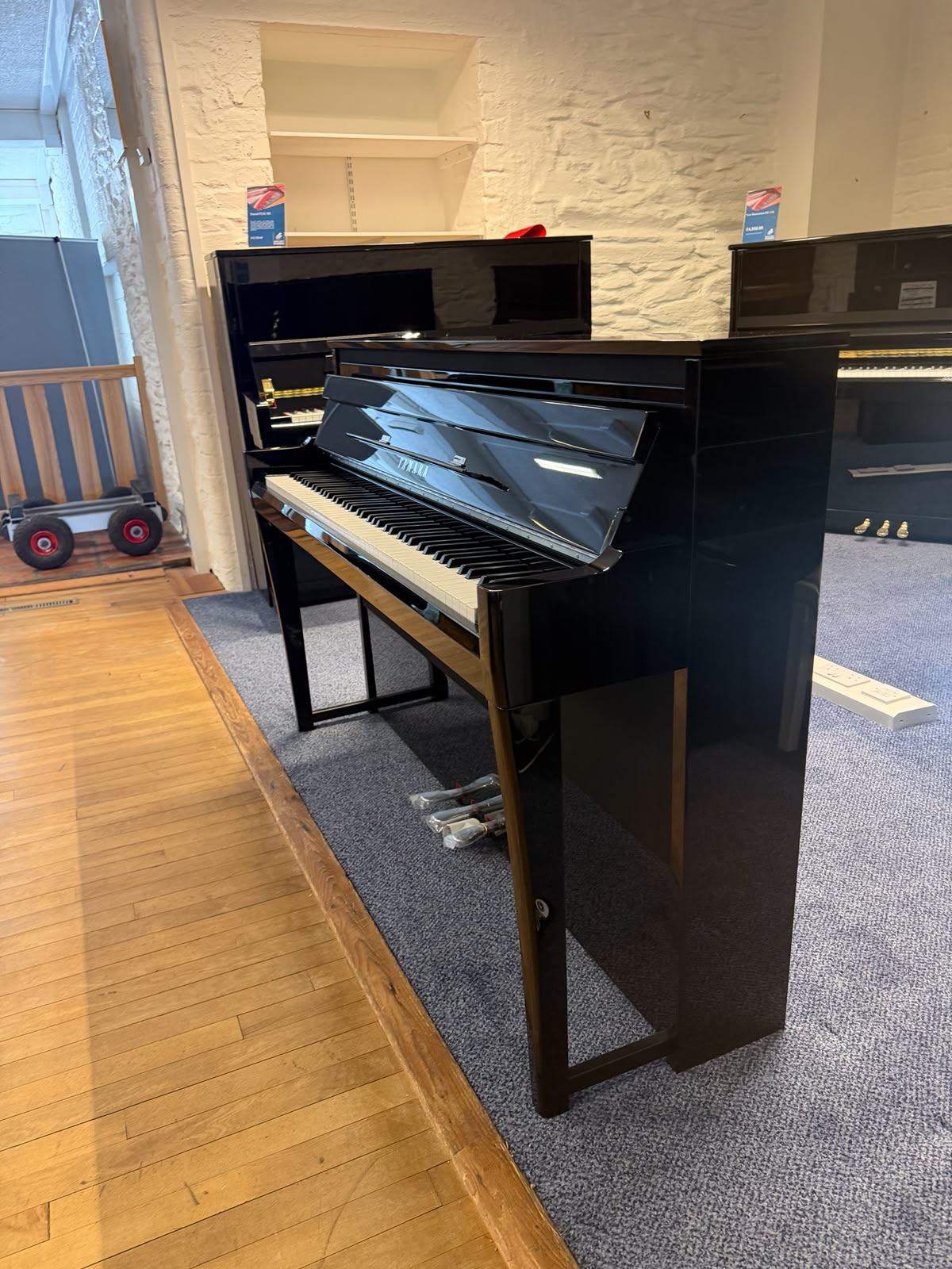 Yamaha AVantGrand NU1XA